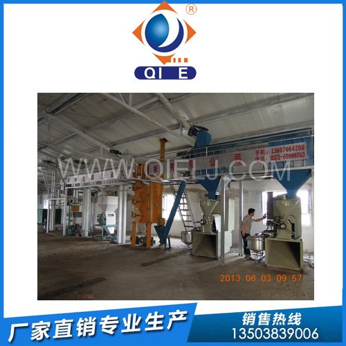 國內(nèi)具備實力的榨油機設(shè)備廠家 企鵝機械當(dāng)仁不讓(圖1) 國內(nèi)具備實力的榨油機設(shè)備廠家 企鵝機械當(dāng)仁不讓(圖1)